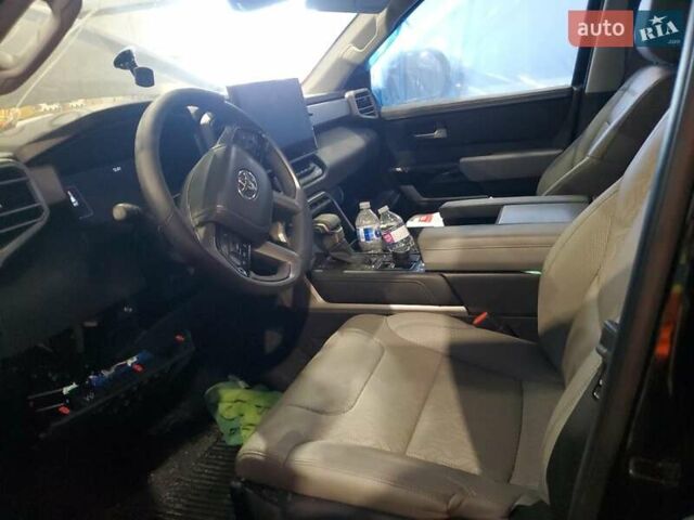 Черный Тойота Секвойя, объемом двигателя 0 л и пробегом 51 тыс. км за 76000 $, фото 6 на Automoto.ua