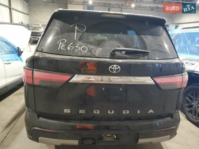 Черный Тойота Секвойя, объемом двигателя 0 л и пробегом 51 тыс. км за 76000 $, фото 5 на Automoto.ua