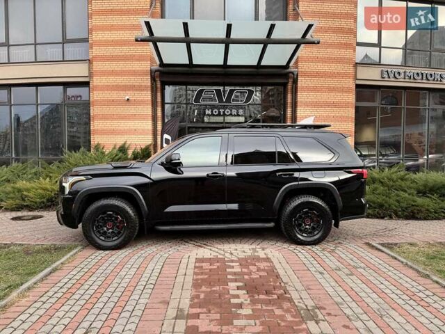 Черный Тойота Секвойя, объемом двигателя 3.45 л и пробегом 5 тыс. км за 155000 $, фото 7 на Automoto.ua