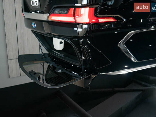 Черный Тойота Секвойя, объемом двигателя 3.45 л и пробегом 3 тыс. км за 145000 $, фото 8 на Automoto.ua