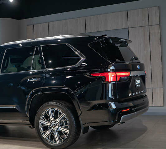 Черный Тойота Секвойя, объемом двигателя 3.45 л и пробегом 3 тыс. км за 145000 $, фото 6 на Automoto.ua