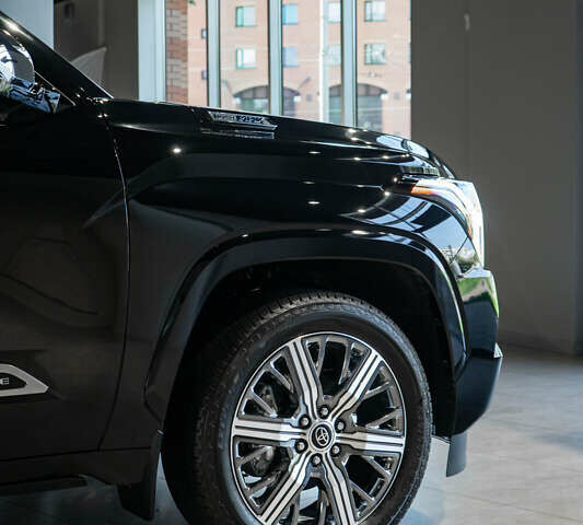 Черный Тойота Секвойя, объемом двигателя 3.45 л и пробегом 3 тыс. км за 145000 $, фото 18 на Automoto.ua