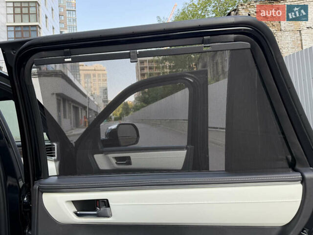 Черный Тойота Секвойя, объемом двигателя 3.5 л и пробегом 1 тыс. км за 150000 $, фото 62 на Automoto.ua