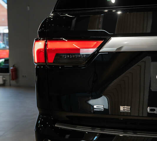 Черный Тойота Секвойя, объемом двигателя 3.45 л и пробегом 3 тыс. км за 145000 $, фото 10 на Automoto.ua