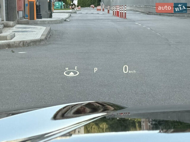 Черный Тойота Секвойя, объемом двигателя 3.5 л и пробегом 1 тыс. км за 150000 $, фото 69 на Automoto.ua