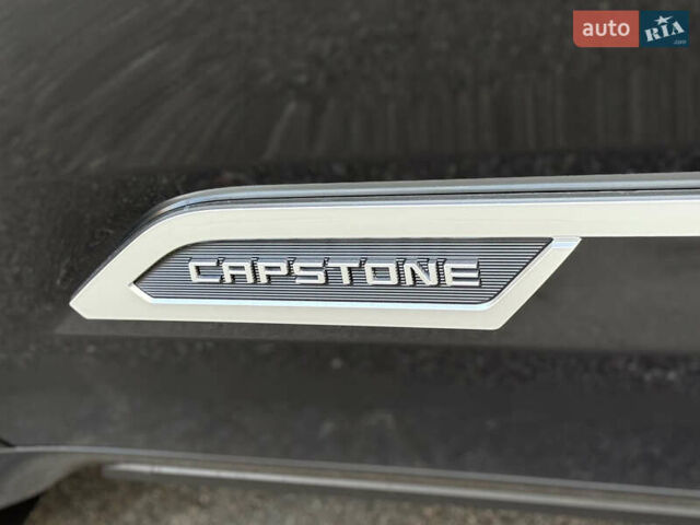 Черный Тойота Секвойя, объемом двигателя 3.5 л и пробегом 1 тыс. км за 150000 $, фото 35 на Automoto.ua