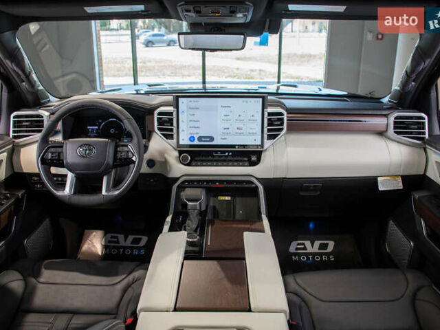 Черный Тойота Секвойя, объемом двигателя 3.45 л и пробегом 3 тыс. км за 145000 $, фото 23 на Automoto.ua