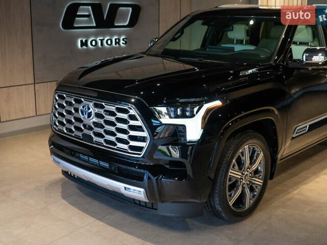 Черный Тойота Секвойя, объемом двигателя 3.45 л и пробегом 3 тыс. км за 145000 $, фото 1 на Automoto.ua