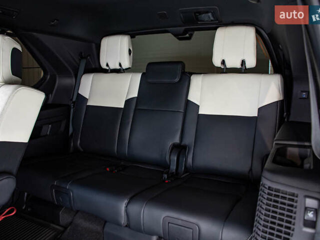 Черный Тойота Секвойя, объемом двигателя 3.45 л и пробегом 3 тыс. км за 145000 $, фото 45 на Automoto.ua