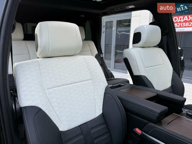 Черный Тойота Секвойя, объемом двигателя 3.5 л и пробегом 1 тыс. км за 150000 $, фото 46 на Automoto.ua