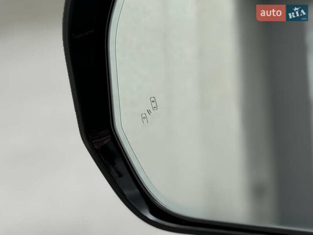 Черный Тойота Секвойя, объемом двигателя 3.5 л и пробегом 1 тыс. км за 150000 $, фото 38 на Automoto.ua