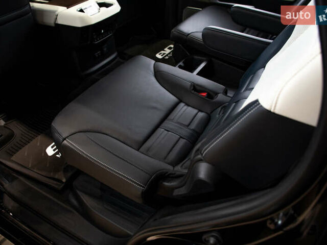 Черный Тойота Секвойя, объемом двигателя 3.45 л и пробегом 3 тыс. км за 145000 $, фото 40 на Automoto.ua