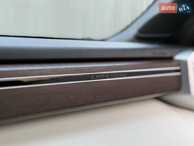 Черный Тойота Секвойя, объемом двигателя 3.5 л и пробегом 1 тыс. км за 150000 $, фото 91 на Automoto.ua