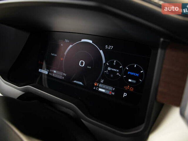 Черный Тойота Секвойя, объемом двигателя 3.45 л и пробегом 3 тыс. км за 145000 $, фото 33 на Automoto.ua