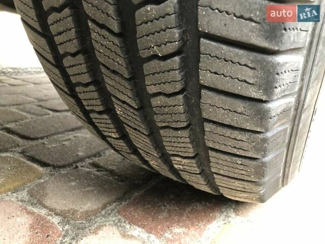 Фіолетовий Тойота Секвойя, об'ємом двигуна 5.7 л та пробігом 170 тис. км за 29800 $, фото 16 на Automoto.ua