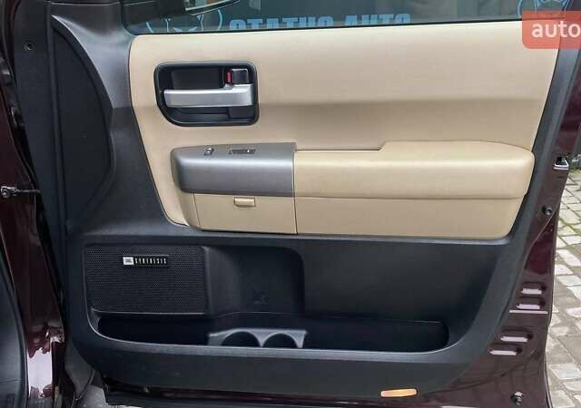 Фіолетовий Тойота Секвойя, об'ємом двигуна 5.66 л та пробігом 360 тис. км за 22000 $, фото 35 на Automoto.ua