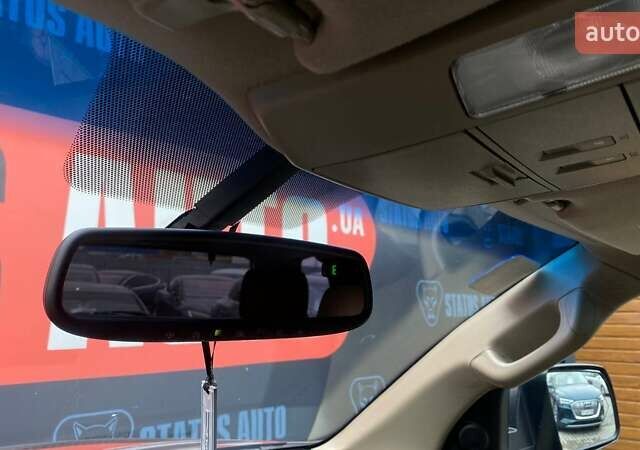 Фіолетовий Тойота Секвойя, об'ємом двигуна 5.66 л та пробігом 360 тис. км за 22000 $, фото 25 на Automoto.ua