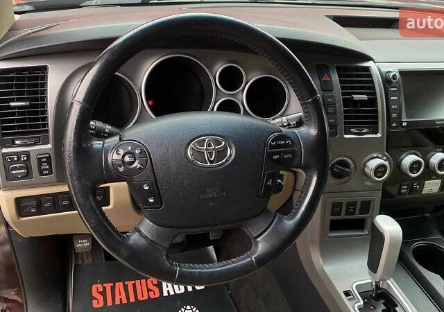 Фіолетовий Тойота Секвойя, об'ємом двигуна 5.66 л та пробігом 360 тис. км за 22000 $, фото 16 на Automoto.ua