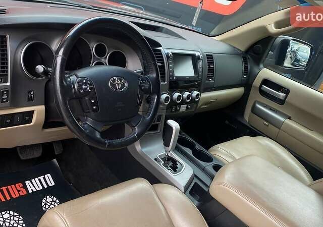Фіолетовий Тойота Секвойя, об'ємом двигуна 5.66 л та пробігом 360 тис. км за 22000 $, фото 15 на Automoto.ua