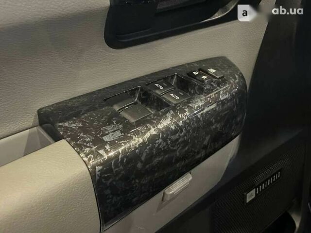 Тойота Секвойя, об'ємом двигуна 0 л та пробігом 200 тис. км за 30000 $, фото 4 на Automoto.ua