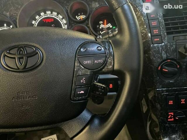 Тойота Секвойя, об'ємом двигуна 0 л та пробігом 200 тис. км за 30000 $, фото 15 на Automoto.ua