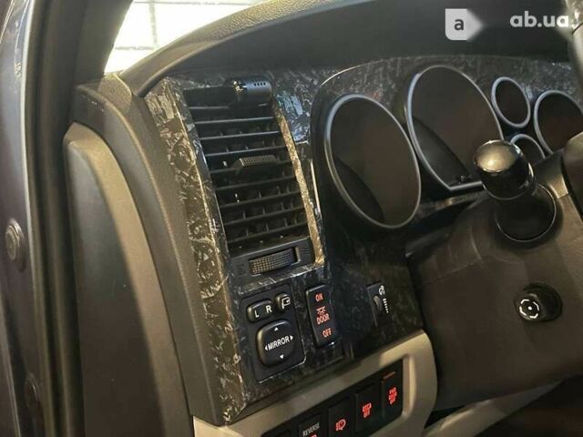 Тойота Секвойя, об'ємом двигуна 0 л та пробігом 200 тис. км за 30000 $, фото 10 на Automoto.ua