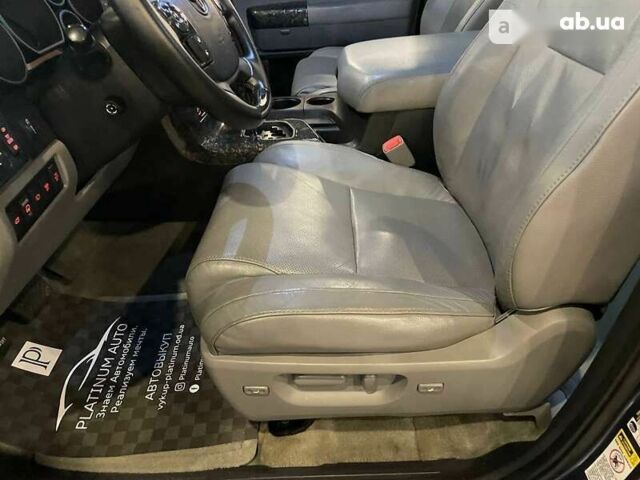 Тойота Секвойя, об'ємом двигуна 0 л та пробігом 200 тис. км за 30000 $, фото 8 на Automoto.ua