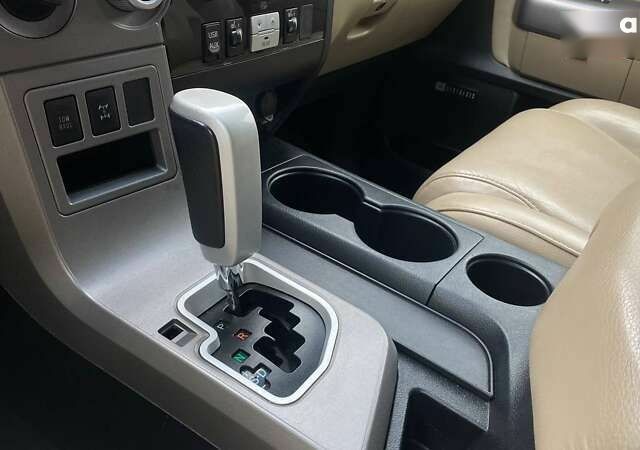 Тойота Секвойя, объемом двигателя 0 л и пробегом 360 тыс. км за 22500 $, фото 22 на Automoto.ua