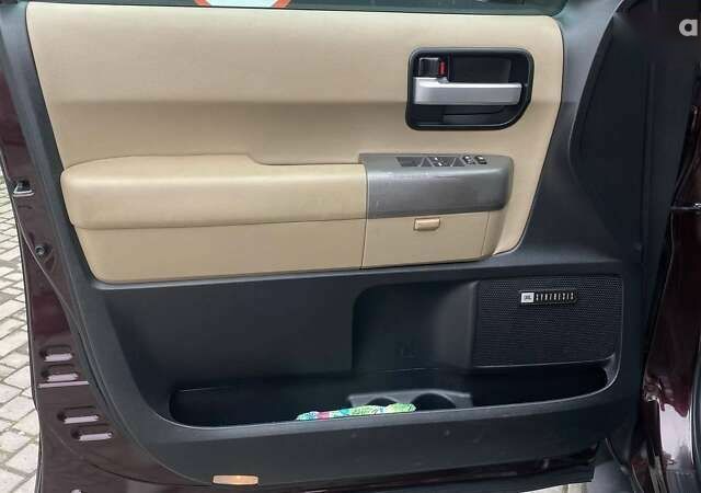 Тойота Секвойя, объемом двигателя 0 л и пробегом 360 тыс. км за 22500 $, фото 17 на Automoto.ua