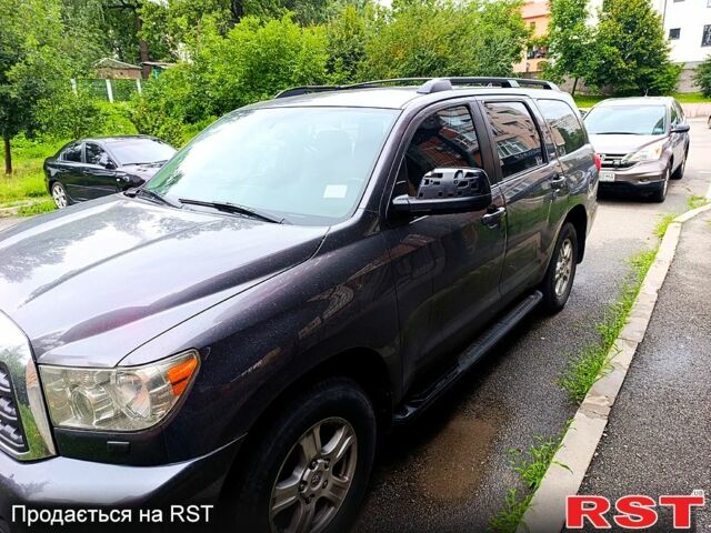 Тойота Секвойя, об'ємом двигуна 5.7 л та пробігом 250 тис. км за 29000 $, фото 4 на Automoto.ua