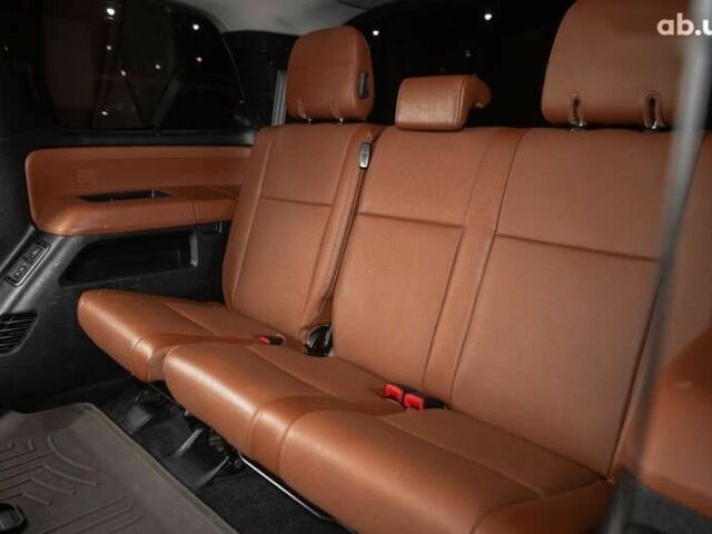 Тойота Секвойя, об'ємом двигуна 5.7 л та пробігом 330 тис. км за 34900 $, фото 9 на Automoto.ua