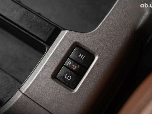 Тойота Секвойя, об'ємом двигуна 5.7 л та пробігом 330 тис. км за 34900 $, фото 11 на Automoto.ua