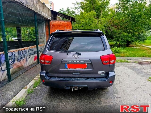 Тойота Секвойя, об'ємом двигуна 5.7 л та пробігом 250 тис. км за 29000 $, фото 2 на Automoto.ua