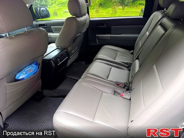 Тойота Секвойя, об'ємом двигуна 5.7 л та пробігом 250 тис. км за 29000 $, фото 8 на Automoto.ua
