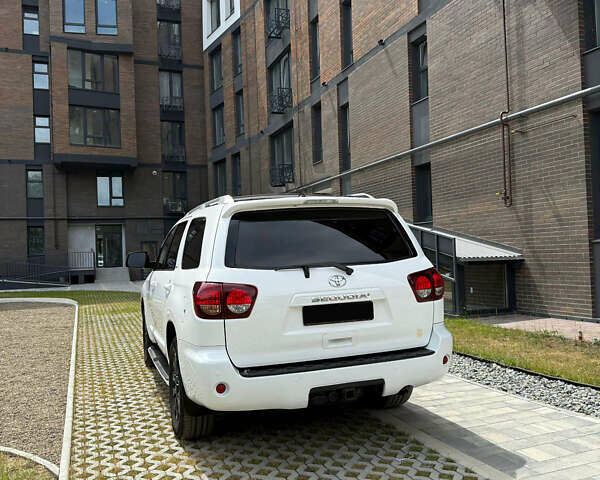 Тойота Секвойя, объемом двигателя 5.7 л и пробегом 130 тыс. км за 43700 $, фото 16 на Automoto.ua