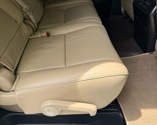 Тойота Секвойя, объемом двигателя 5.7 л и пробегом 130 тыс. км за 43700 $, фото 19 на Automoto.ua