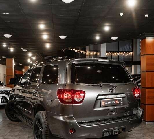 Тойота Секвойя, объемом двигателя 0 л и пробегом 48 тыс. км за 46900 $, фото 6 на Automoto.ua