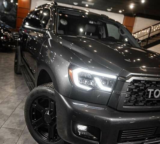 Тойота Секвойя, объемом двигателя 0 л и пробегом 48 тыс. км за 46900 $, фото 3 на Automoto.ua