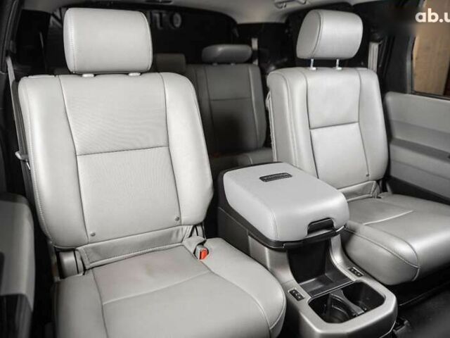 Тойота Секвойя, объемом двигателя 0 л и пробегом 48 тыс. км за 46900 $, фото 25 на Automoto.ua