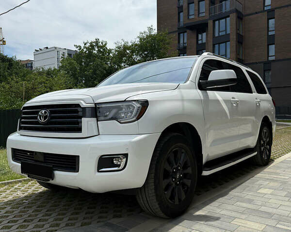 Тойота Секвойя, объемом двигателя 5.7 л и пробегом 130 тыс. км за 43700 $, фото 4 на Automoto.ua