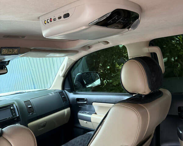 Тойота Секвойя, объемом двигателя 5.7 л и пробегом 130 тыс. км за 43700 $, фото 22 на Automoto.ua