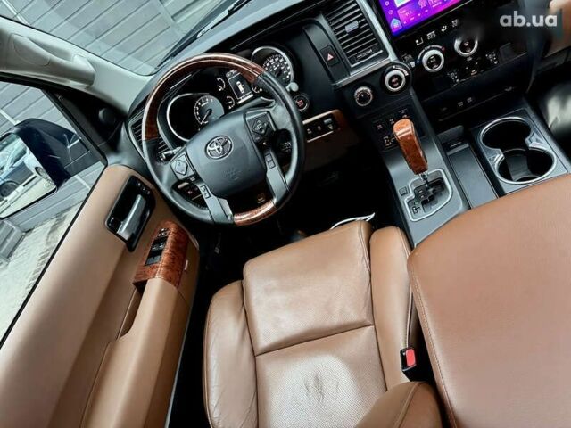 Тойота Секвойя, об'ємом двигуна 5.7 л та пробігом 126 тис. км за 56900 $, фото 17 на Automoto.ua