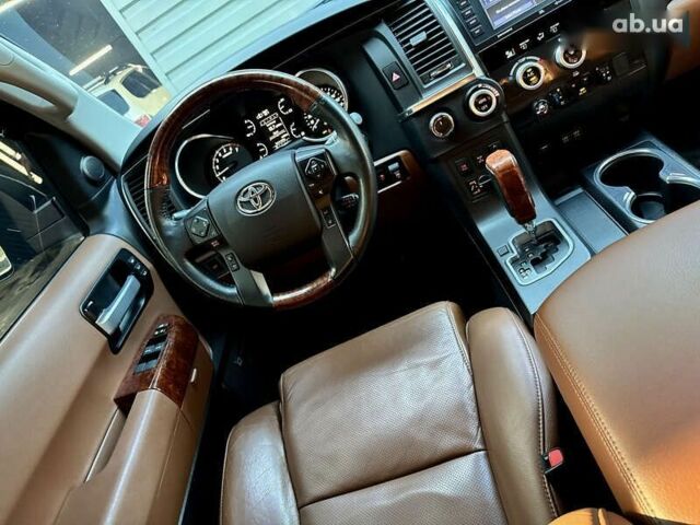 Тойота Секвойя, объемом двигателя 0 л и пробегом 82 тыс. км за 63900 $, фото 21 на Automoto.ua