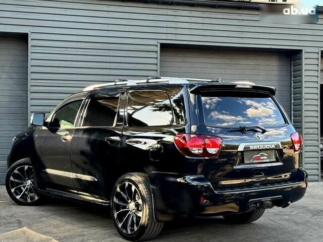 Тойота Секвойя, объемом двигателя 0 л и пробегом 82 тыс. км за 63900 $, фото 9 на Automoto.ua