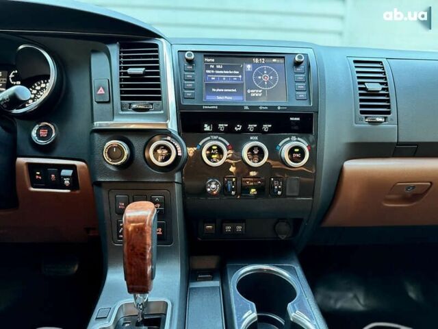 Тойота Секвойя, объемом двигателя 0 л и пробегом 82 тыс. км за 63900 $, фото 25 на Automoto.ua