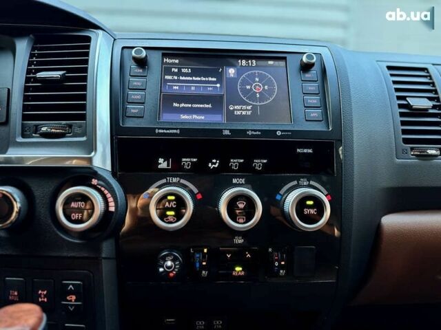 Тойота Секвойя, объемом двигателя 0 л и пробегом 82 тыс. км за 63900 $, фото 26 на Automoto.ua