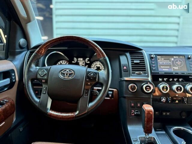 Тойота Секвойя, объемом двигателя 0 л и пробегом 82 тыс. км за 63900 $, фото 23 на Automoto.ua