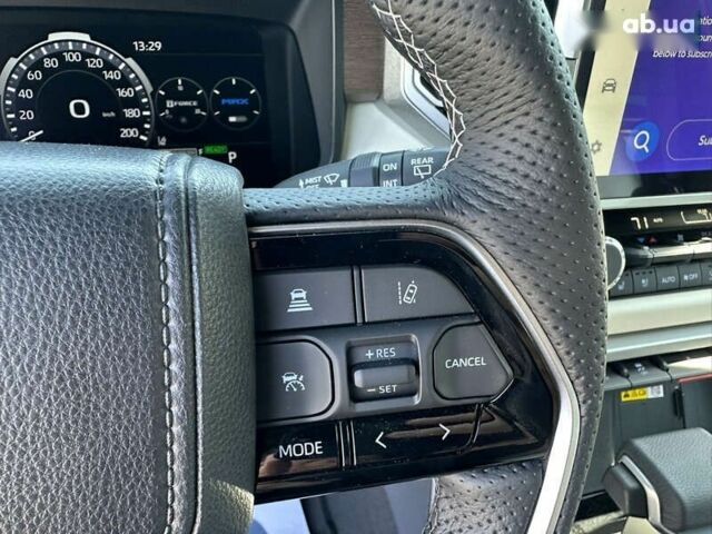 Тойота Секвойя, объемом двигателя 0 л и пробегом 2 тыс. км за 160000 $, фото 18 на Automoto.ua