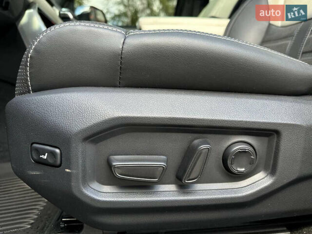 Тойота Секвойя, объемом двигателя 3.45 л и пробегом 50 тыс. км за 127777 $, фото 13 на Automoto.ua