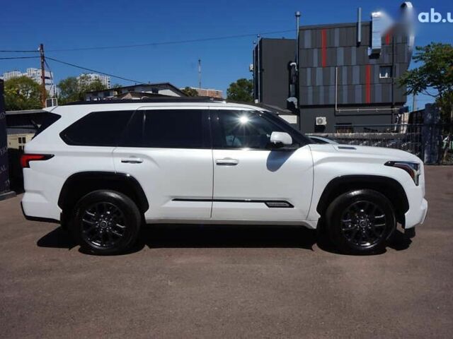 Тойота Секвойя, объемом двигателя 0 л и пробегом 16 тыс. км за 119000 $, фото 3 на Automoto.ua